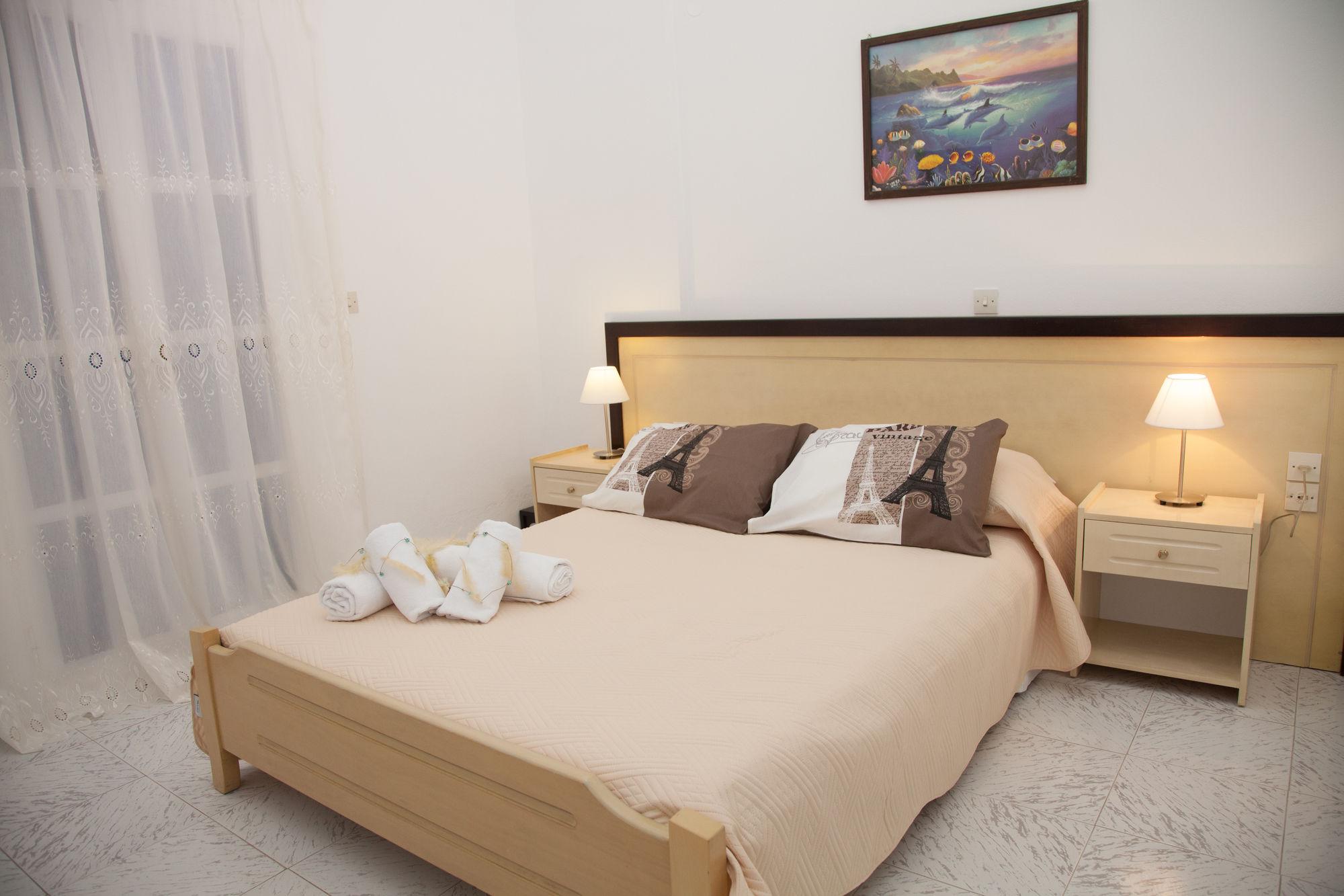 Bella Sant Aparthotel Perísza Kültér fotó